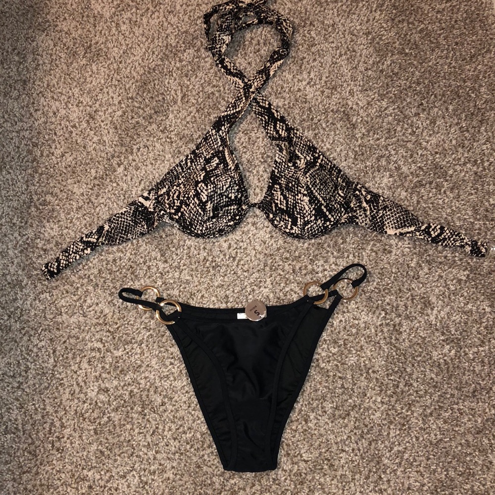 Bathing suit